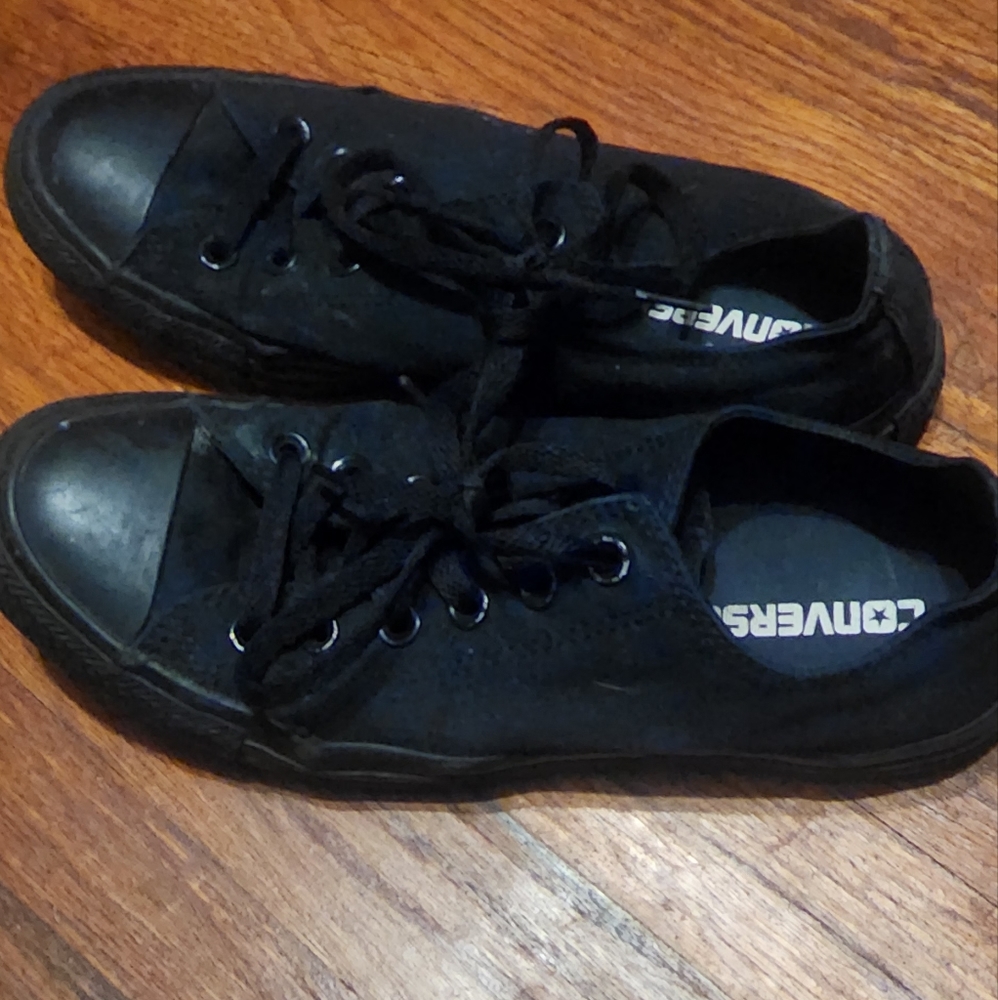 Converse - Picture 2 of 3